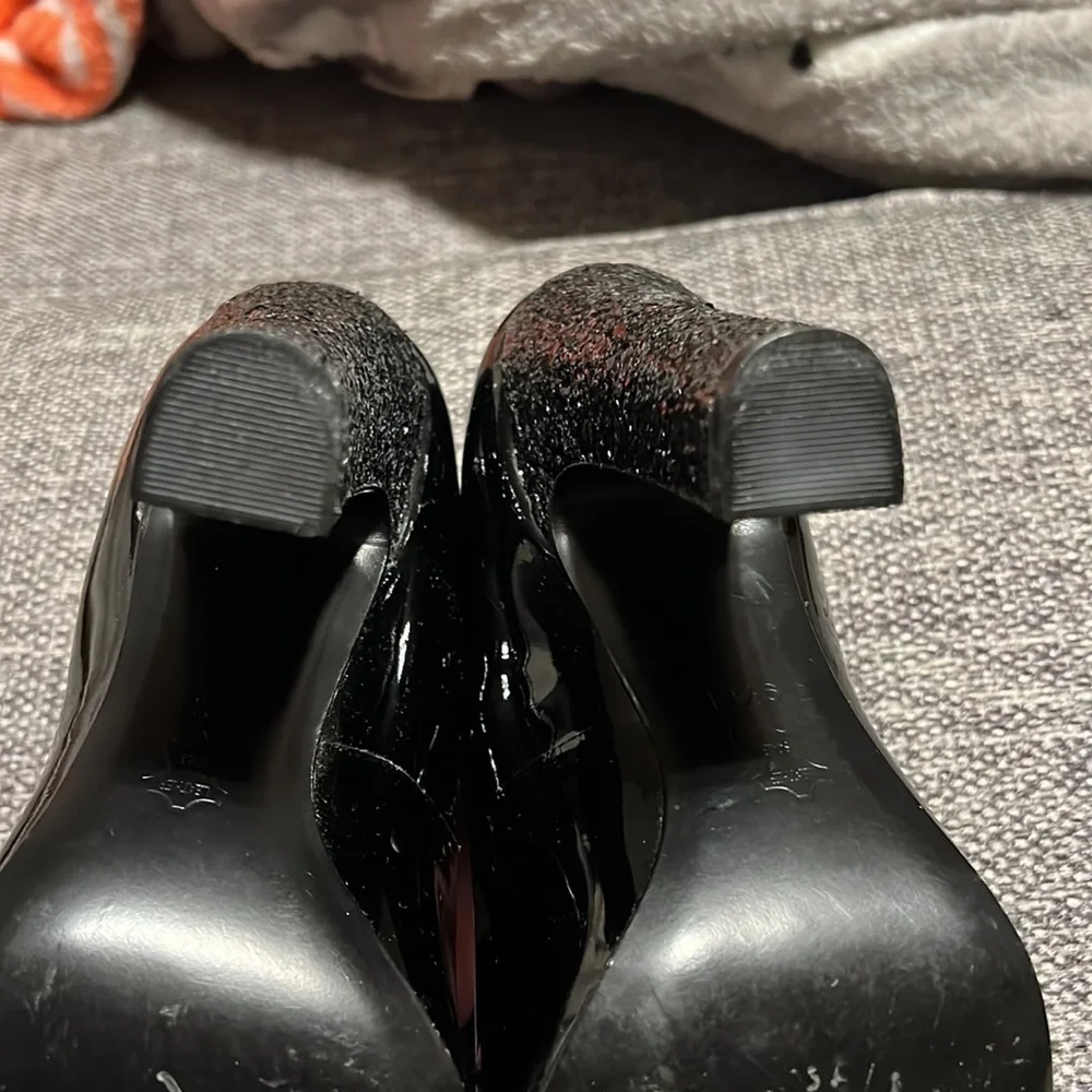 🎉 HP 🎉 Tory Burch Colin patent heels